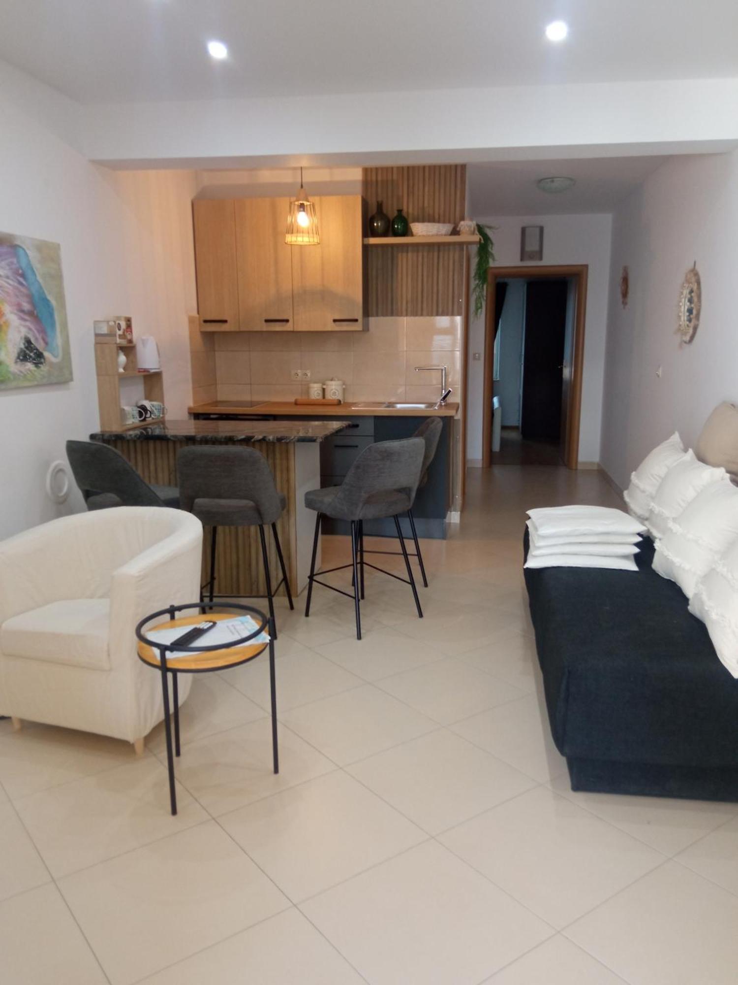 Apartments Tomic Vodice Exteriör bild